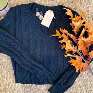 ⚫️Cropped Sweater Top⚫️